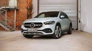 Mercedes Benz GLA engine and performance